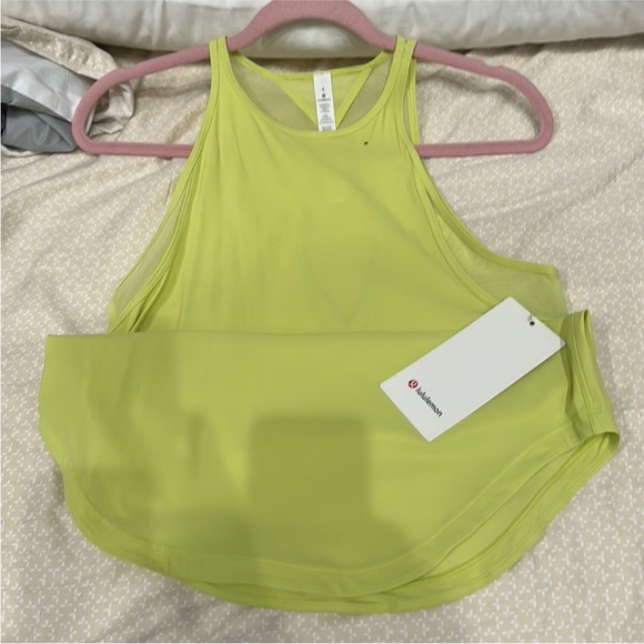 Lululemon top - Picture 2 of 4
